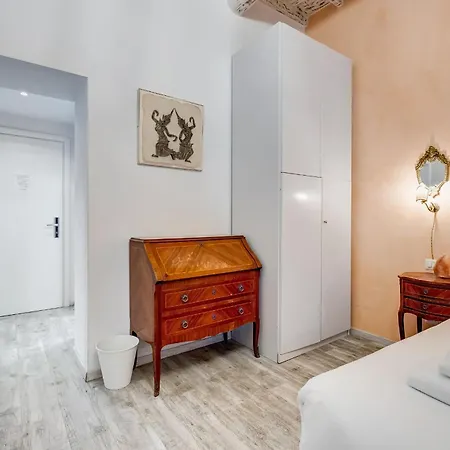 Trevi Art 3* רומא