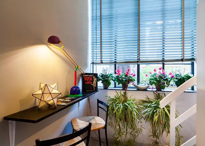 Trevi Art ゲストハウス 3*