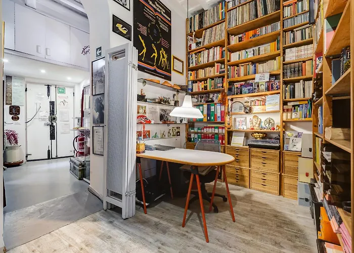 Trevi Art ゲストハウス