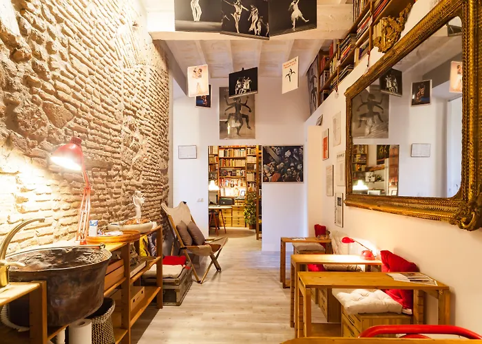 Trevi Art ゲストハウス