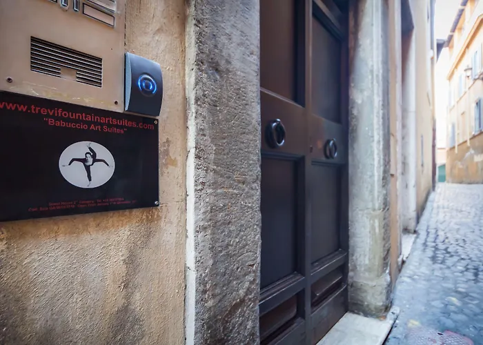 ゲストハウス Trevi Art