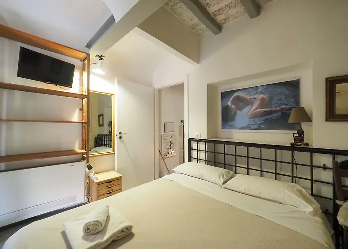 Trevi Art ゲストハウス ローマ