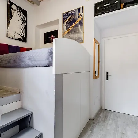 Trevi Art Guest house