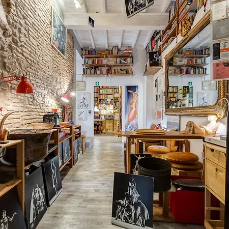 Trevi Art Guest house 3*